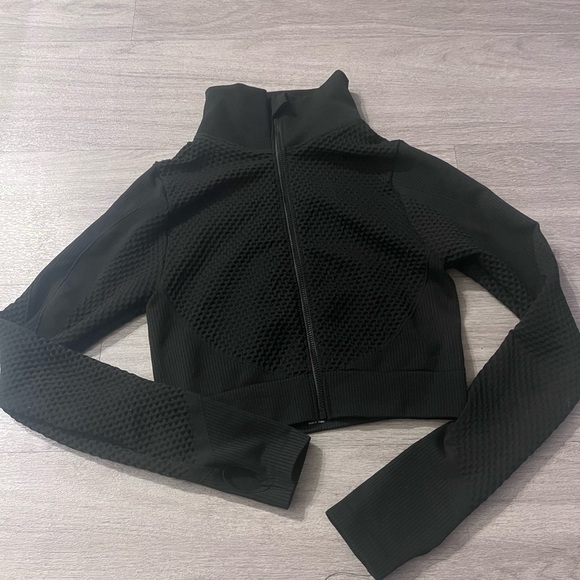 Women’s Activewear Black Cropped Jacket Size Medium - Picture 5 of 10